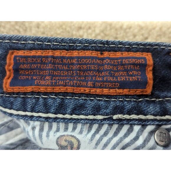 Rock Revival Women's Blue Light Wash Distressed Heather Capri Jeans Size 26 - Picture 8 of 10